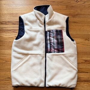 Cream/Navy Southern Pointe Reversable Fleece Vest with Plaid Pocket